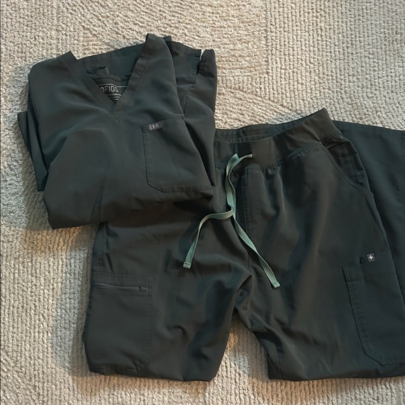 Figs Other - Figs Deep Forest Green Scrub Top & Drawstring Pants